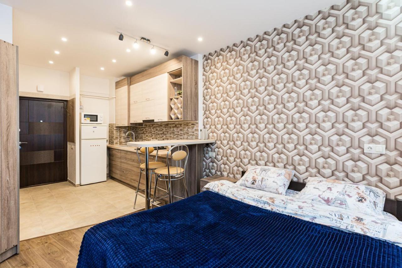 2 Kn. Romana Apartment Lviv Exterior foto