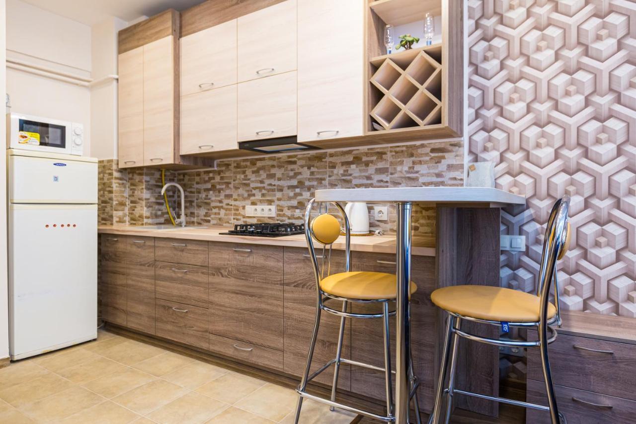 2 Kn. Romana Apartment Lviv Exterior foto