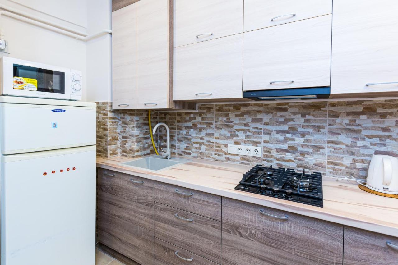 2 Kn. Romana Apartment Lviv Exterior foto